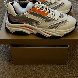 Never worn Steve Madden Shoes!